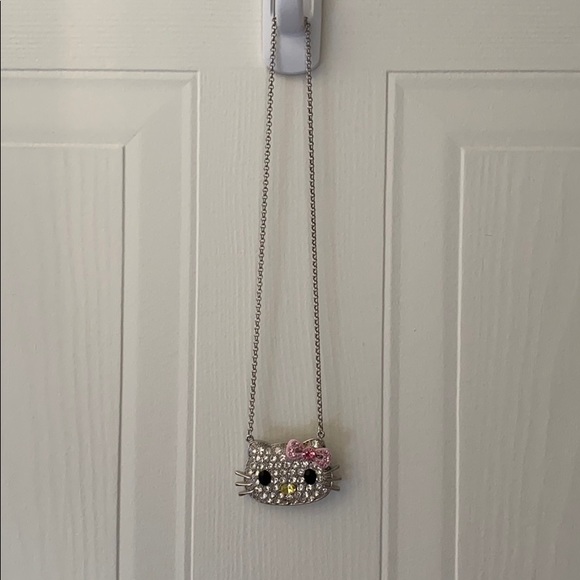 Hello Kitty necklace - Picture 2 of 2